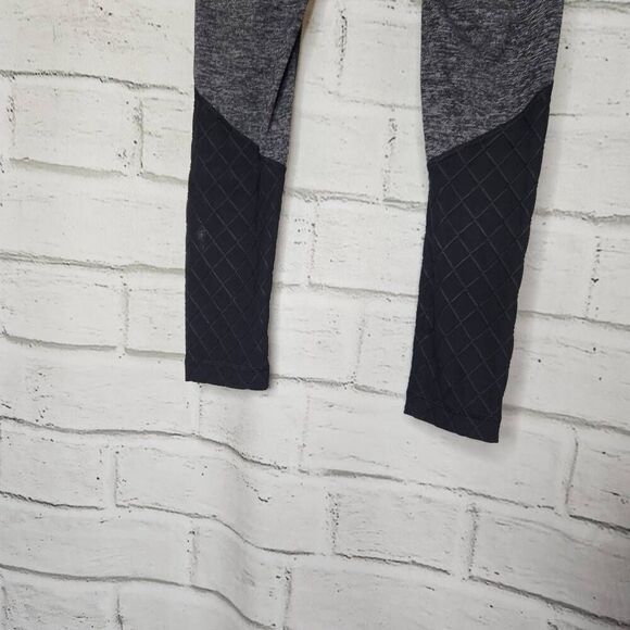 YogaLicious Womens Black Gray Mesh Inserts Mid-Rise Cropped Leggings Size Small - Picture 9 of 10